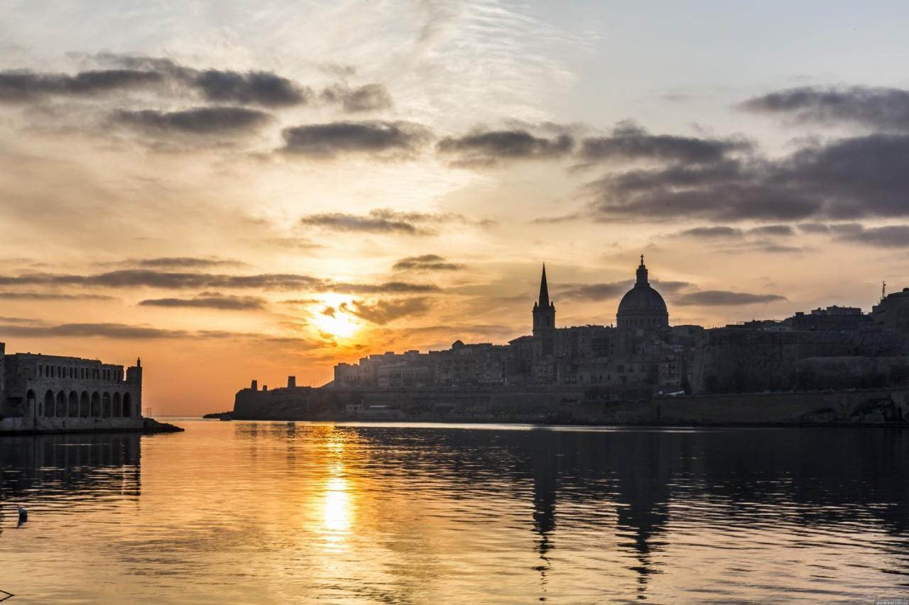 Superlative Apartment With Valletta And Harbour Views سليمة المظهر الخارجي الصورة